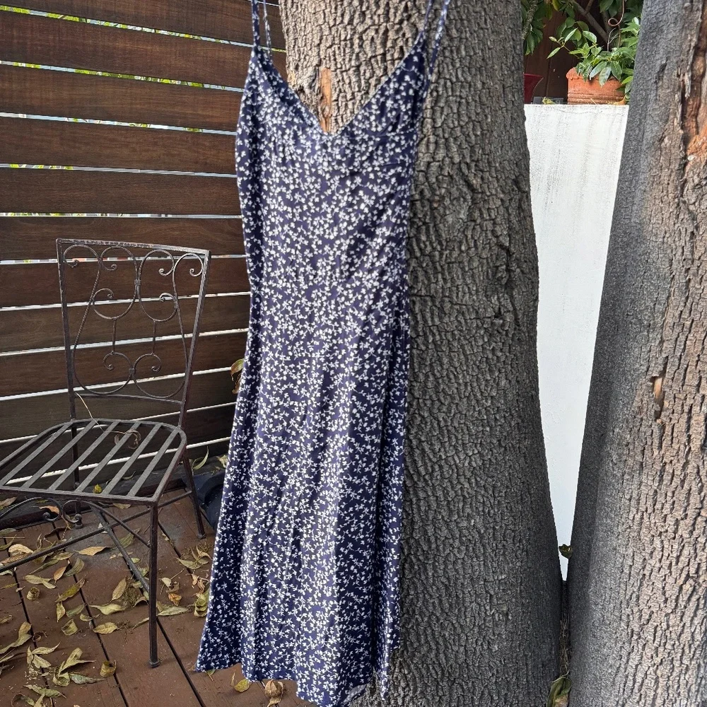 GAP Navy Floral Smocked Midi Dress – Cottagecore, Coastal Summer - Picture 1 of 7